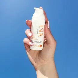 СОНЦЕЗАХИСНИЙ КРЕМ ДЛЯ ОБЛИЧЧЯ LNDA Facial Sun Cream SPF 50